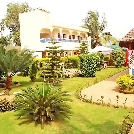 Hotel Ganiela كبالمي المظهر الخارجي الصورة