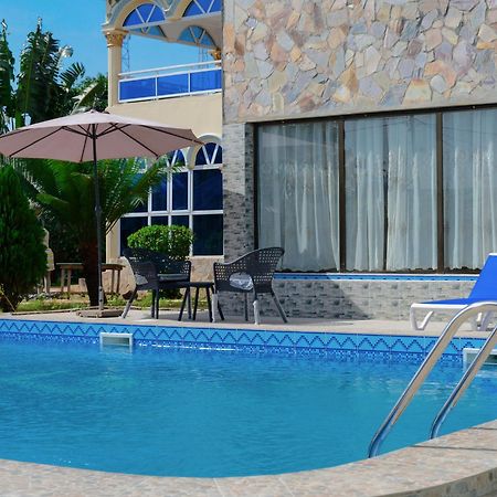 Hotel Ganiela كبالمي المظهر الخارجي الصورة