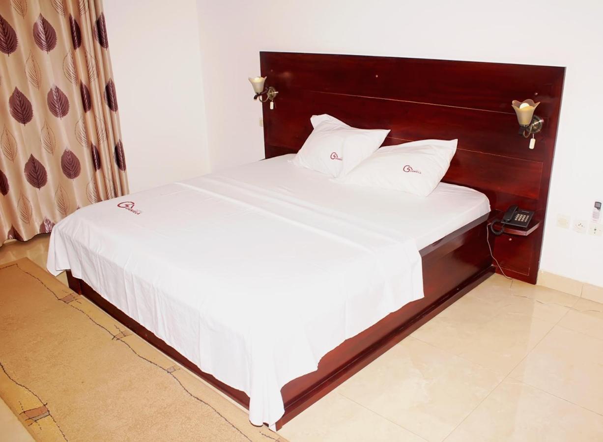 Hotel Ganiela كبالمي المظهر الخارجي الصورة