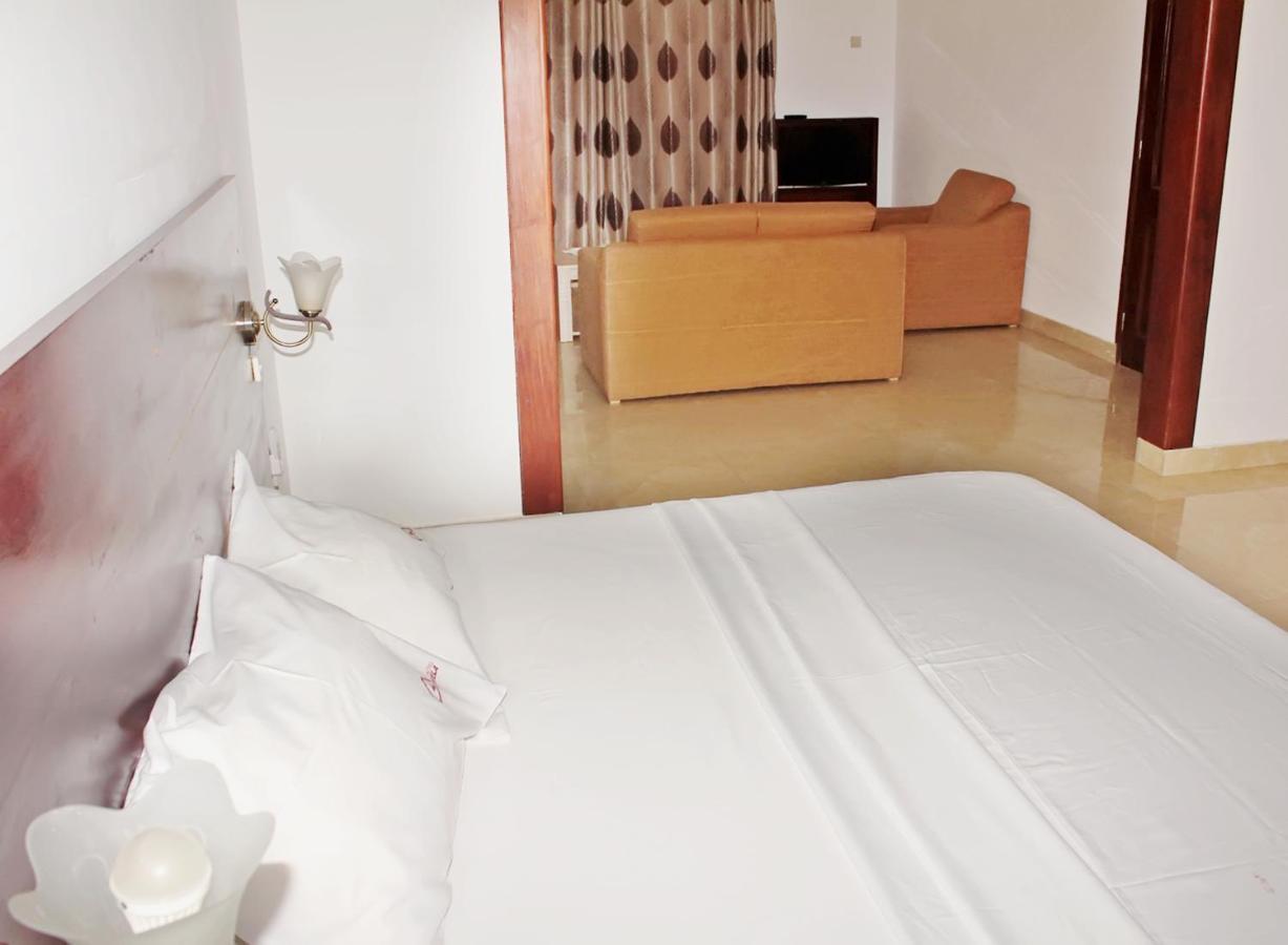 Hotel Ganiela كبالمي المظهر الخارجي الصورة